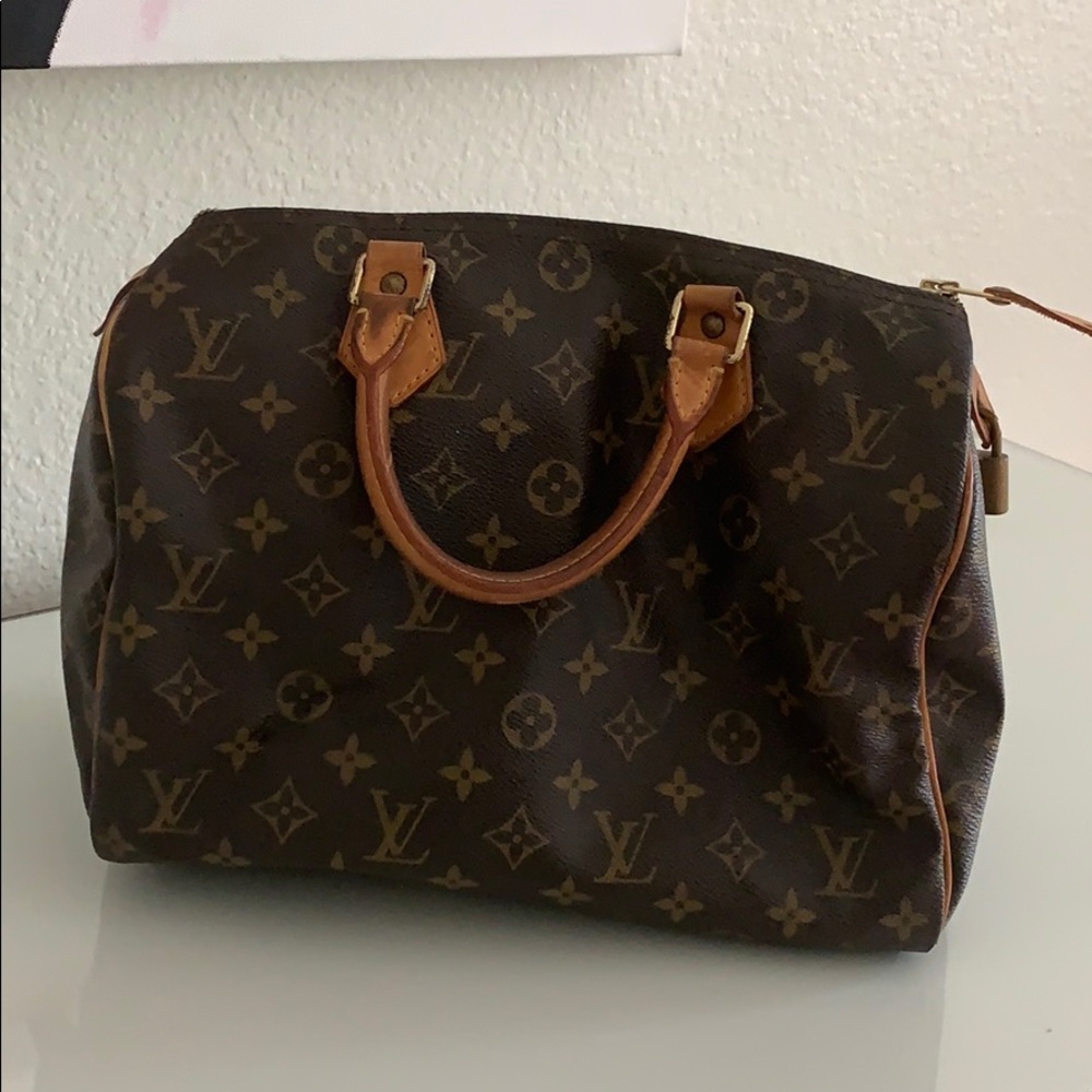 Authentic Louis Vuitton Speedy